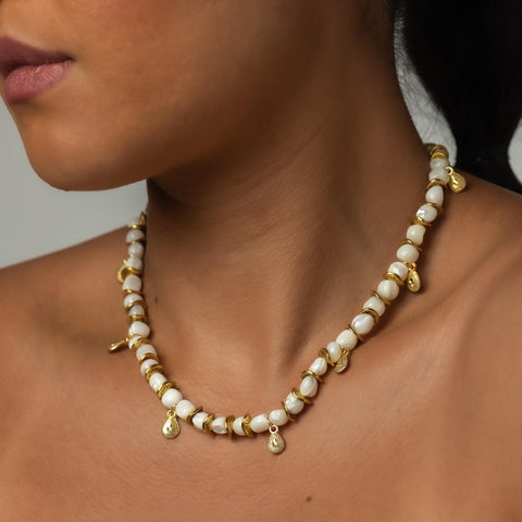 15" Sea-Shell-Sea-Shell Necklace