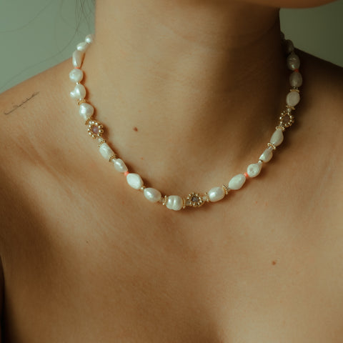 16" Pearl Necklace - Sore Sore