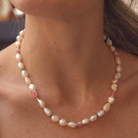 16" Pearl Necklace - Bubz