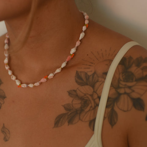 16" Shell Glow Necklace